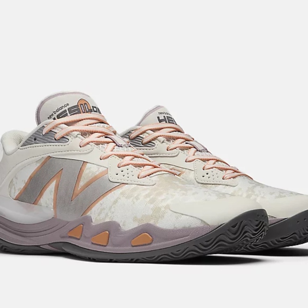 New Balance Athletic Sneakers - Hesi Low 2 men’s size 9.5